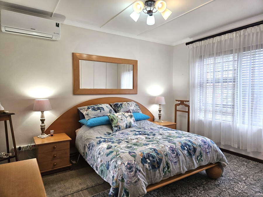 3 Bedroom Property for Sale in Jeffreys Bay Central Eastern Cape